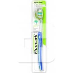 Fluocaril® cepillo protección de encías 40 dureza suave 1ud