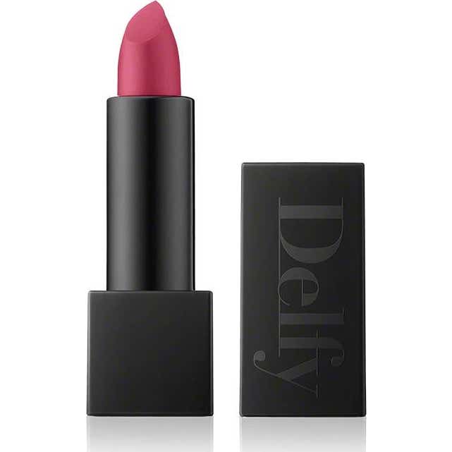 Delfy Velvetly Matt Lipstick Color Magenta 4 g