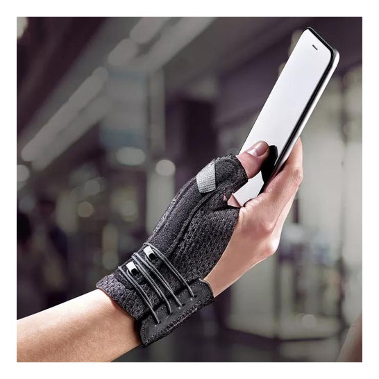 Futuro™ 3M black thumb wristband T-S/M 1ud Futuro™ 3M black thumb wristband T-S/M 1ud