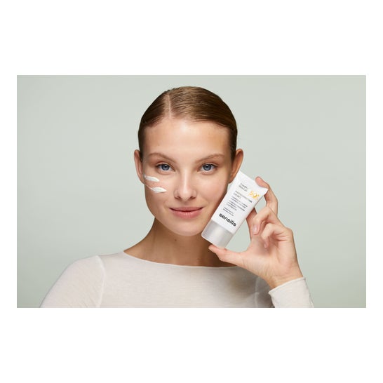 Sensilis Photocorrection [AR 50+] Fluido Reafirmante Anti-Rojeces SPF50+ 2x40 ml