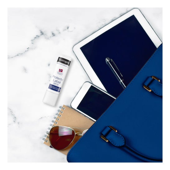 Neutrogena® Lápiz Labial Lot/2