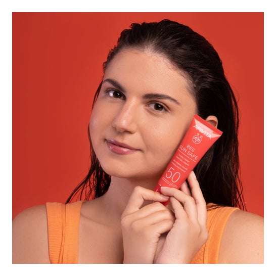 Apivita Bee Sun Safe Hydra Fresh Gel-Crema Facial SPF50 50 ml