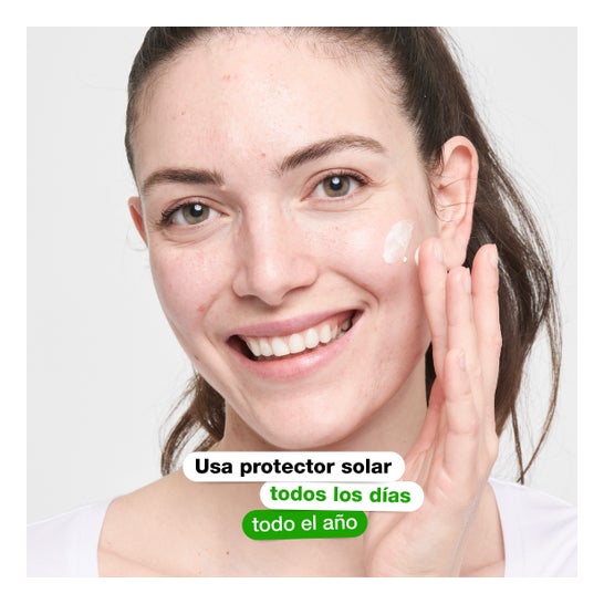 Rilastil Sun System Acnestil Crema Seborreguladora SPF50+ 40 ml
