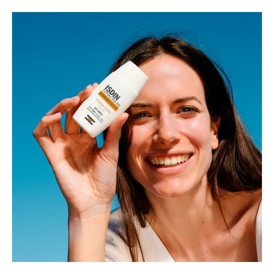 ISDIN FotoUltra 100 Active Unify Color SPF50+ 50 ml