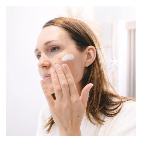 Uriage Bariesun Fps50+ Fluido Antimanchas 40ml Uriage Bariesun Fps50+ Fluido Antimanchas 40ml