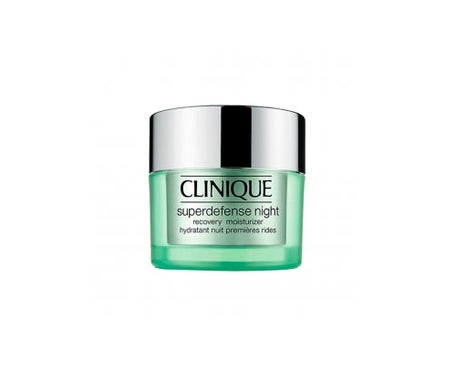 Clinique Anti-Ageing Night estrena sus paseos Pmg