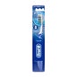 Oral-B™ Pro-Expert Pulsar 35 medium toothbrush